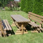 Zestaw z kołka (stół z 2 ławkami z oparciem)