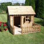 Domek z werandą dla dzieci PIOTR